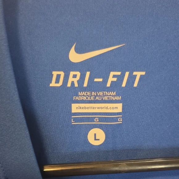 Nike Men's Blue and Gray Short Sleeve Tee - Picture 2 of 7